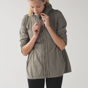 Rain for daze II lululemon jacket